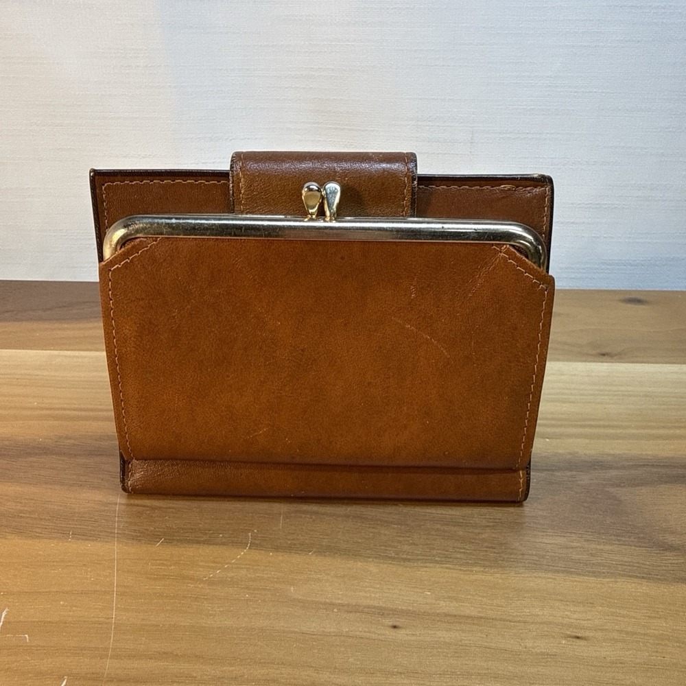 Vintage Amity - Cowhide Leather Wallet - Kiss Lock Tan - 70's Bifold USA